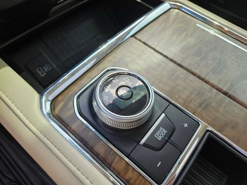Used 2020 Ford Expedition Platinum RWD image 24