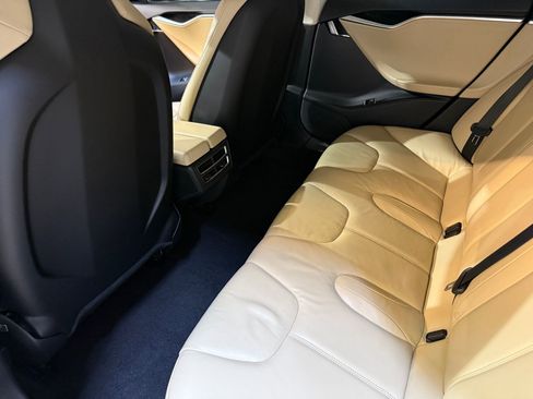 Used 2014 Tesla Model S P85 image 33
