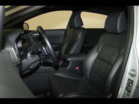 Used 2020 Kia Sportage S AWD/4WD image 21