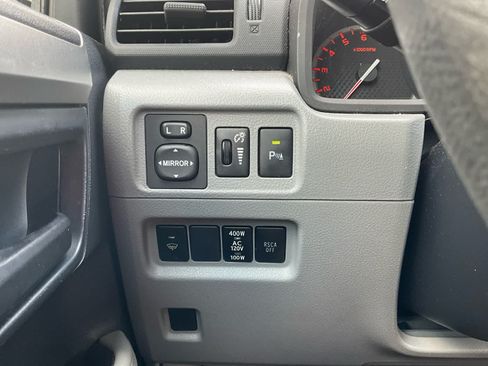 Used 2012 Toyota 4Runner SR5 w/ Convenience Pkg AWD/4WD image 17