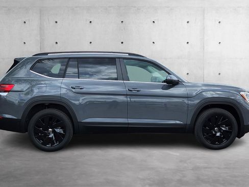 New 2025 Volkswagen Atlas SE image 23