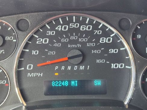 Used 2020 Chevrolet Express 3500 LT w/ LT Preferred Equipment Group RWD image 10