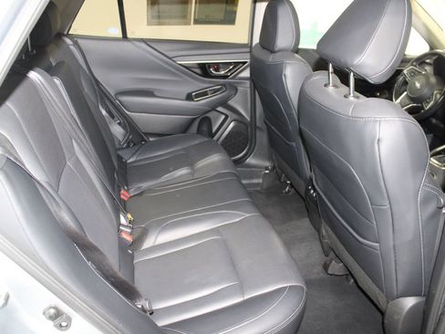 Used 2022 Subaru Outback Limited image 30