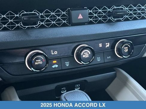 Certified 2025 Honda Accord LX image 22