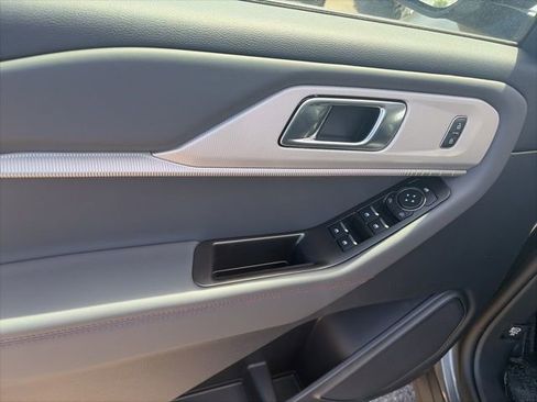New 2026 Ford Explorer Active image 17