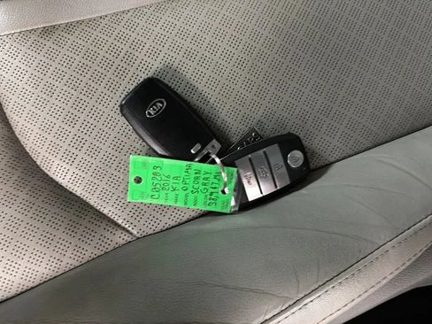 Used 2016 Kia Optima EX w/ Premium Package FWD image 22