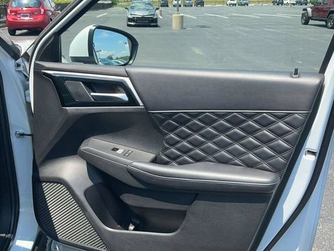 Used 2022 Mitsubishi Outlander SEL AWD/4WD image 26