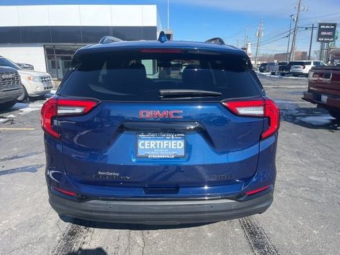 Certified 2023 GMC Terrain SLE w/ Driver Convenience Package image 5
