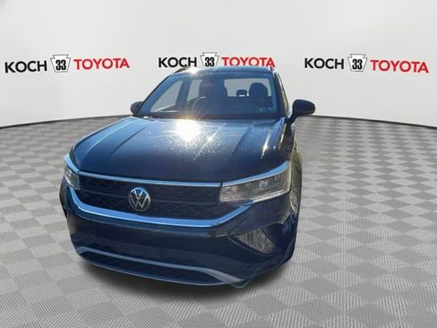Used 2022 Volkswagen Taos S image 6