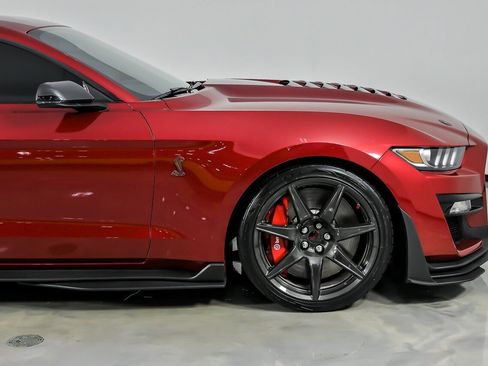 Used 2020 Ford Mustang Shelby GT500 w/ Carbon Fiber Track Pack RWD image 15