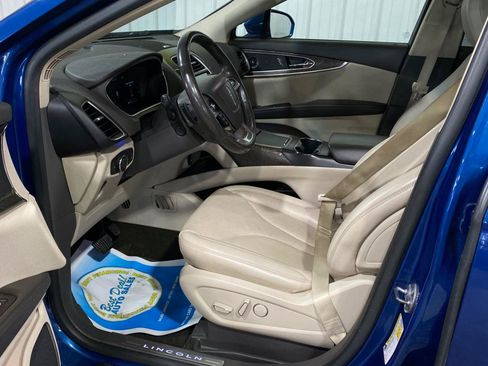 Used 2020 Lincoln Nautilus Reserve AWD/4WD image 19