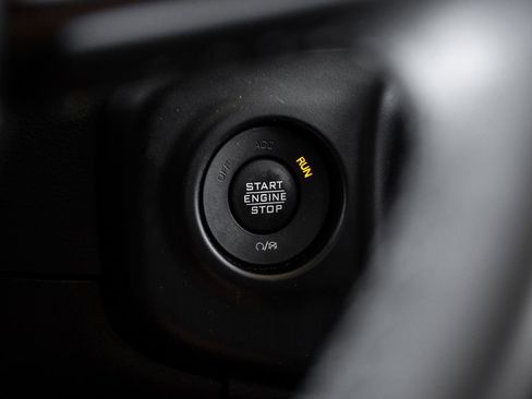 Used 2022 Jeep Wrangler Unlimited Sport image 29