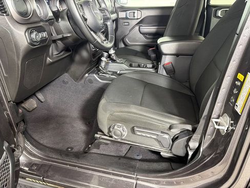 Used 2021 Jeep Wrangler Unlimited Sport S image 9