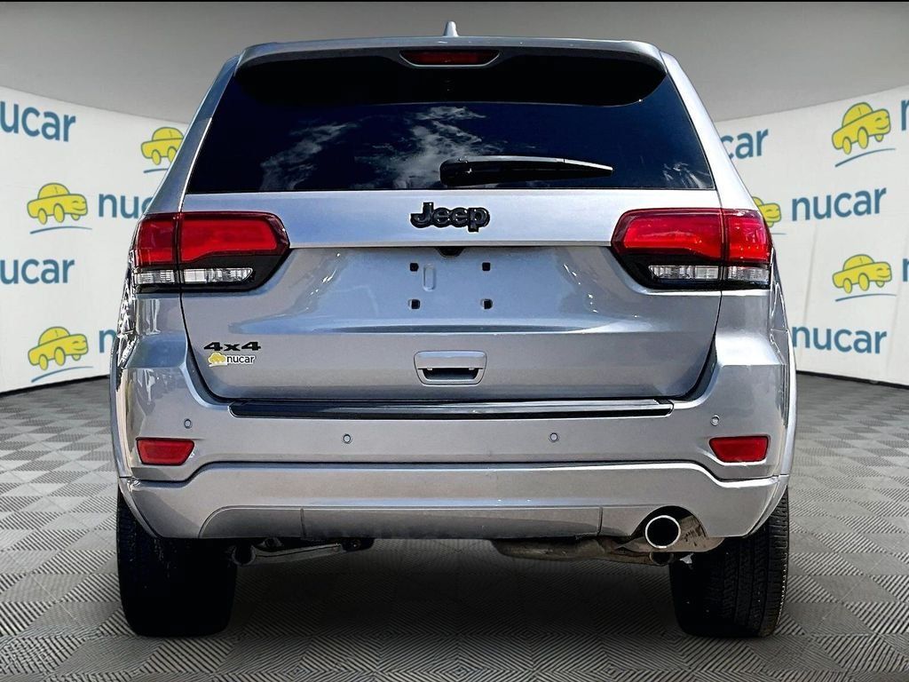Used 2021 Jeep Grand Cherokee Laredo X AWD/4WD image 5