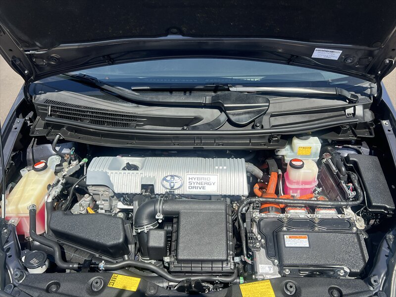 Used 2015 Toyota Prius Two FWD image 7