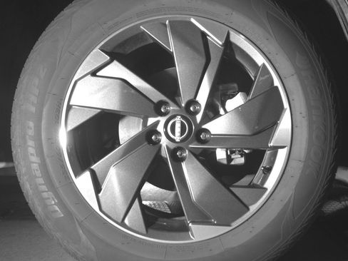 Used 2025 Nissan Rogue SV image 13