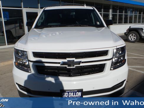 Used 2019 Chevrolet Suburban Premier image 8