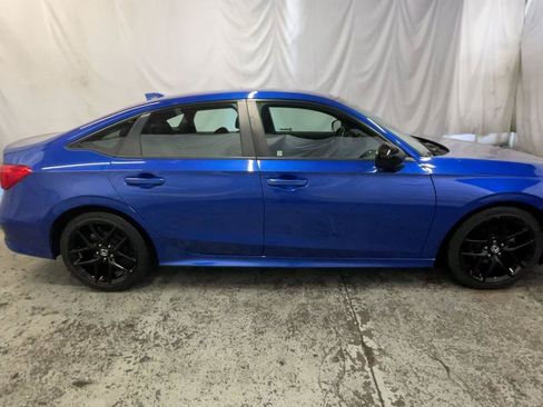 Used 2023 Honda Civic Sport image 5