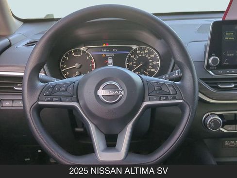 Used 2025 Nissan Altima 2.5 SV FWD image 12