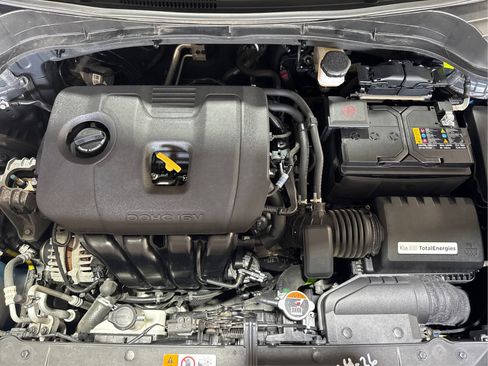 Used 2025 Kia Soul LX w/ LX Technology Package FWD image 22