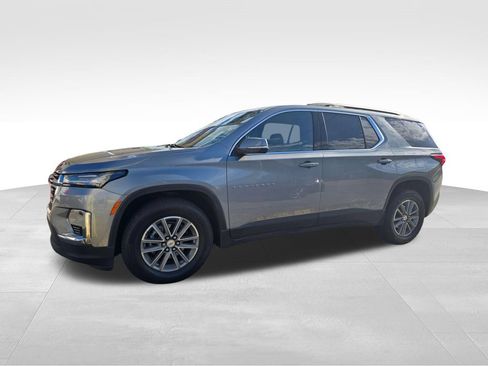 Used 2023 Chevrolet Traverse LT FWD image 4