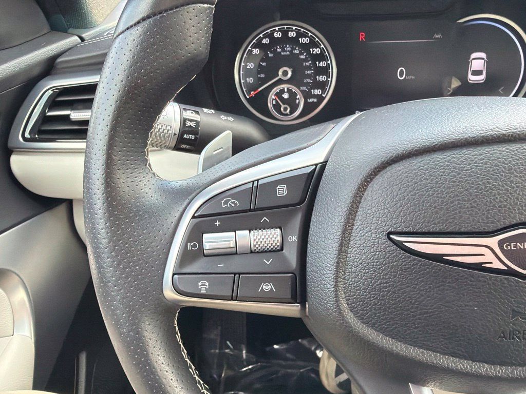 Used 2025 Genesis G70 2.5T AWD/4WD image 9