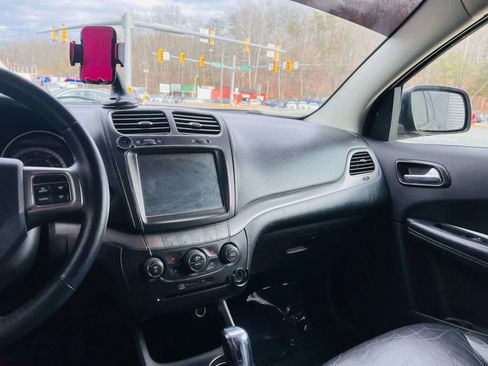 Used 2016 Dodge Journey Crossroad image 30