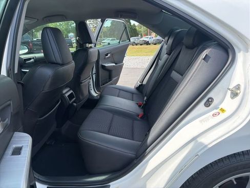 Used 2014 Toyota Camry SE FWD image 13