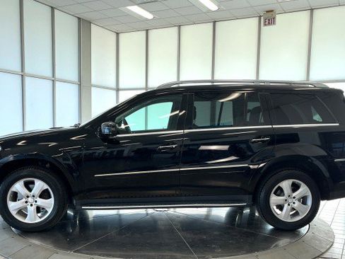 Used 2012 Mercedes-Benz GL 450 4MATIC image 4
