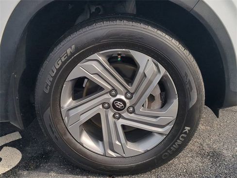 Used 2023 Hyundai Santa Fe SE image 10