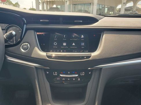 New 2025 Cadillac XT5 Luxury w/ LPO, Blue Accent Package image 12