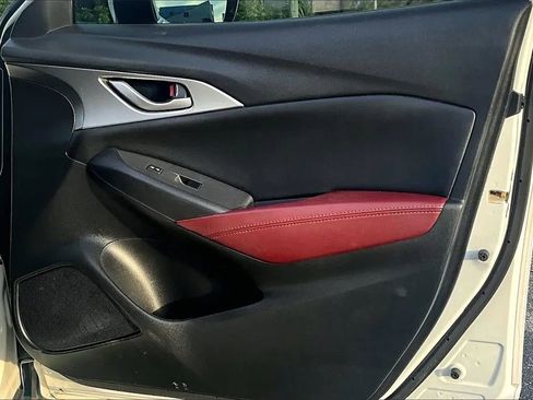 Used 2018 MAZDA CX-3 Touring image 19