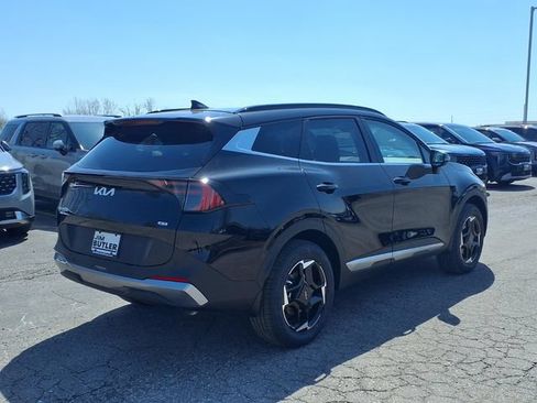 New 2026 Kia Sportage EX AWD/4WD image 2