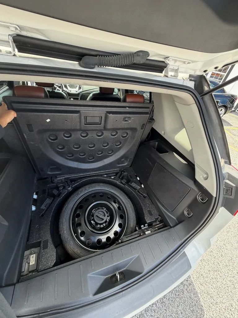 Used 2017 GMC Terrain SLT FWD image 10
