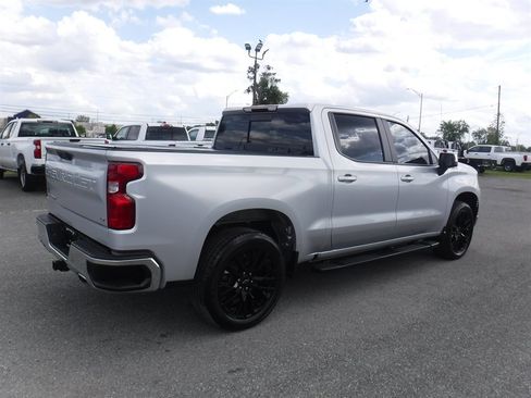 Used 2022 Chevrolet Silverado 1500 LT w/ Z71 Off-Road Package image 2