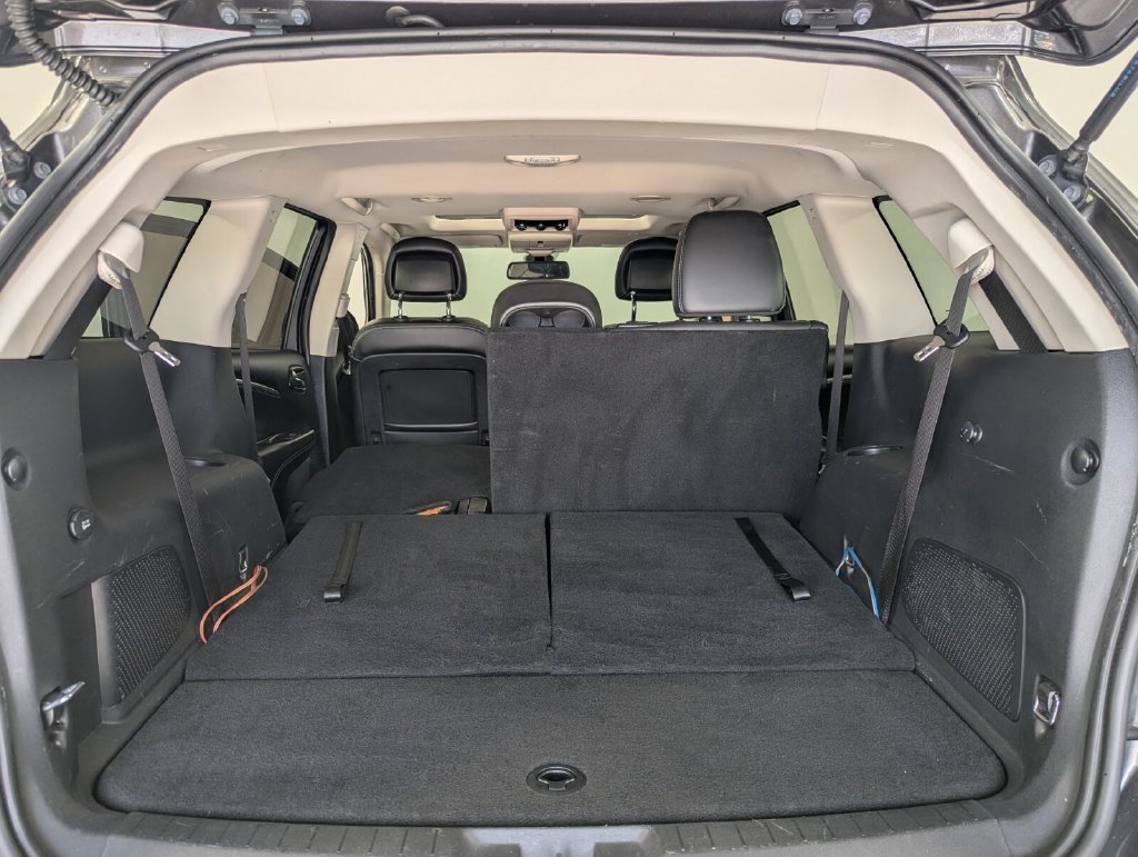 Used 2020 Dodge Journey Crossroad FWD image 27