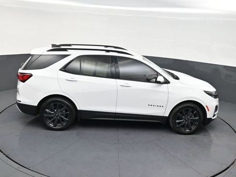 Used 2023 Chevrolet Equinox RS FWD image 18