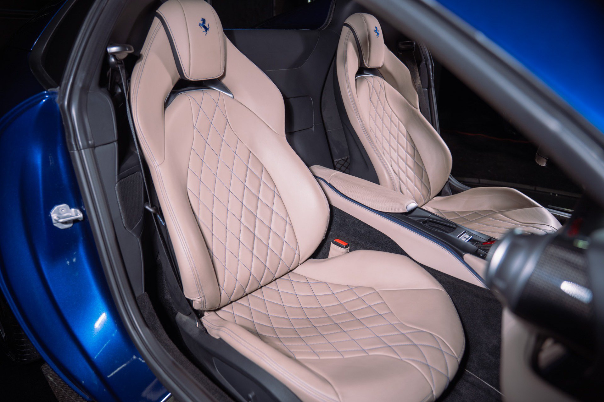 Used 2021 Ferrari 812 GTS RWD image 70