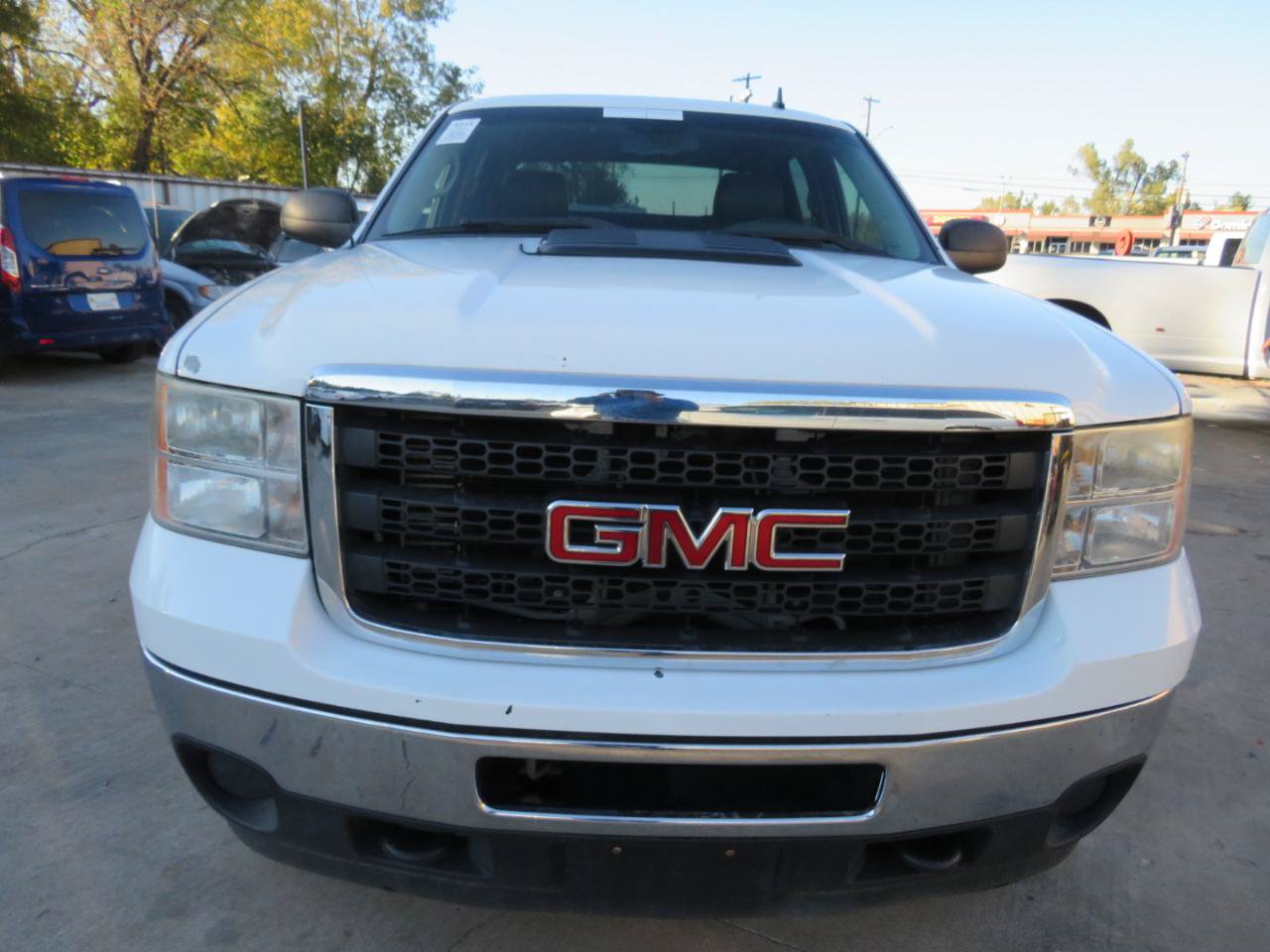 Used 2012 GMC Sierra 2500 W/T AWD/4WD image 2