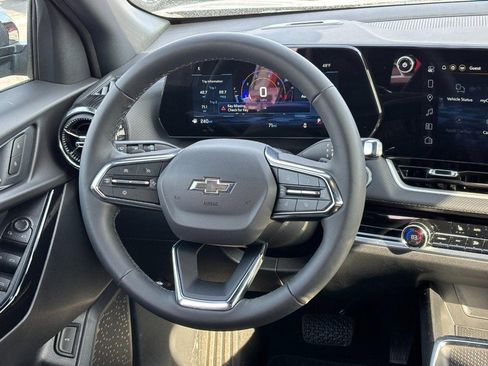 New 2026 Chevrolet Equinox LT w/ Convenience Package II image 7