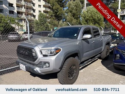 Used 2019 Toyota Tacoma TRD Off-Road w/ Technology Package image 1