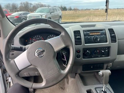 Used 2013 Nissan Frontier S image 13