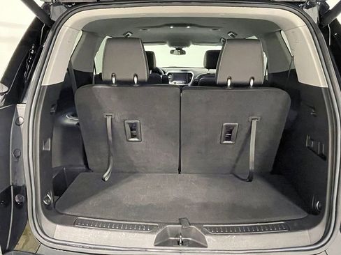 Used 2023 GMC Acadia SLT image 5