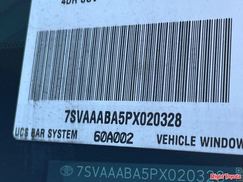 Used 2023 Toyota Sequoia Capstone AWD/4WD image 36