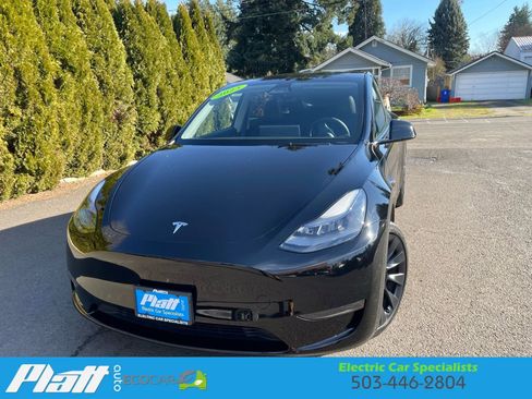 Used 2023 Tesla Model Y Long Range image 1