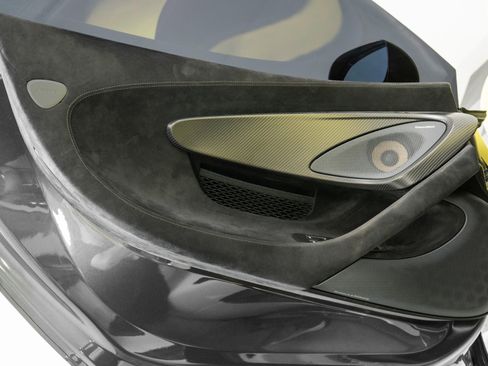 Used 2019 McLaren 600LT RWD image 29