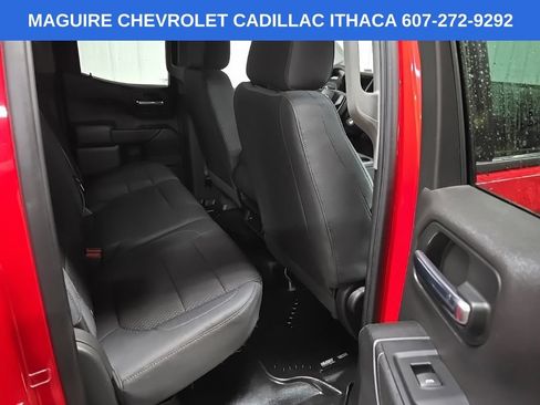Used 2019 Chevrolet Silverado 1500 Custom w/ Custom Value Package AWD/4WD image 17