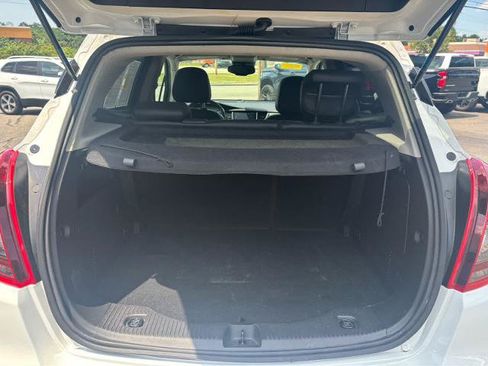 Used 2020 Buick Encore Essence AWD/4WD image 9
