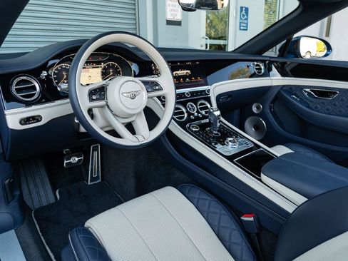Used 2022 Bentley Continental GT image 6