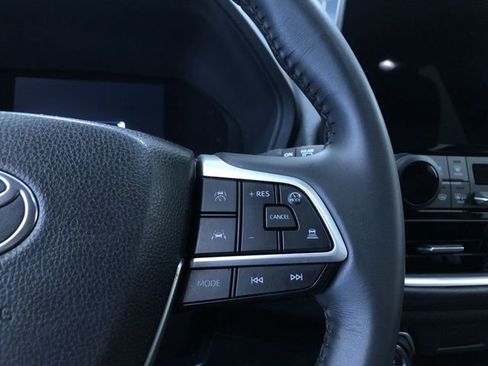 Used 2025 Toyota Grand Highlander AWD image 28